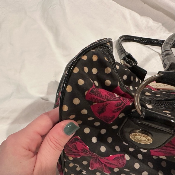Betsy Johnson bow bag - Picture 3 of 5